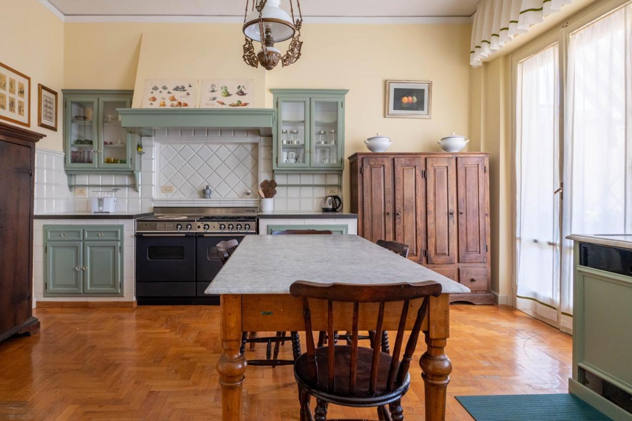 Terrace At 10 Mins From The Duomo - Homeunity Florenz Exterior foto