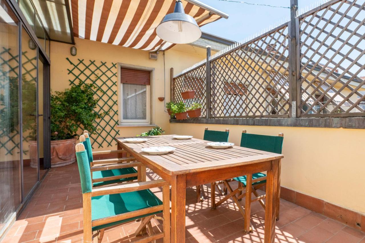 Terrace At 10 Mins From The Duomo - Homeunity Florenz Exterior foto